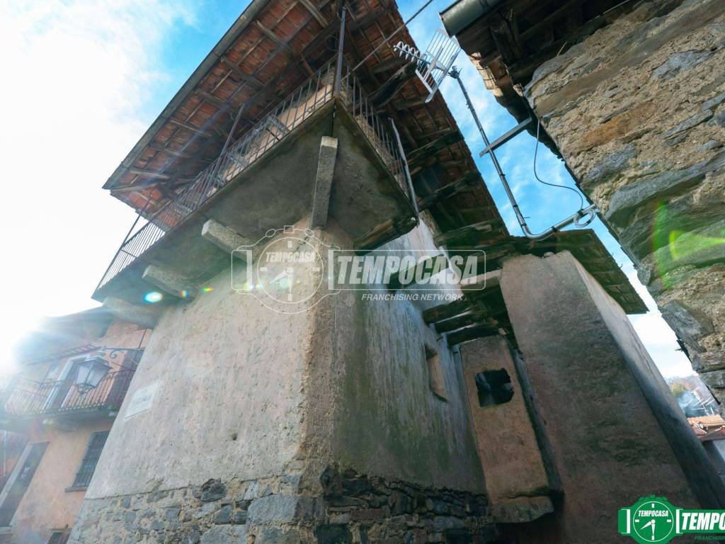 Rustico / casale a Lesa in Via Regina Margherita, Calogna 21 - Foto 3