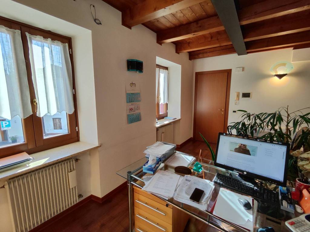 Appartamento a Capriva del friuli in Piazza Vittoria - Foto 3