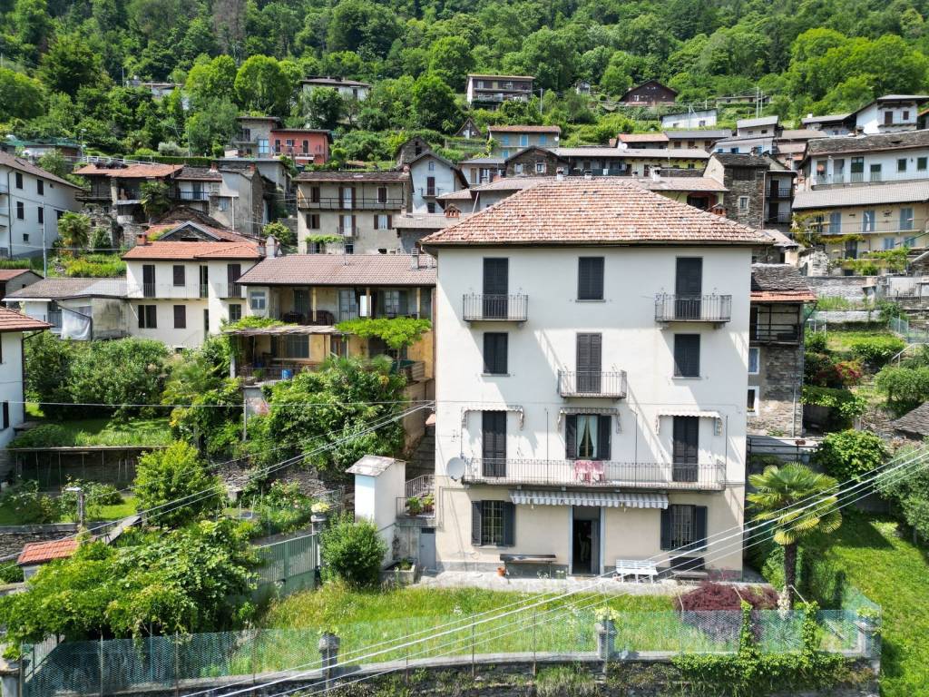 Villa a Caprezzo - Foto 2