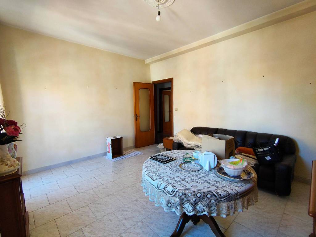 Appartamento a Asti in Via Duca d'Aosta - Foto 2