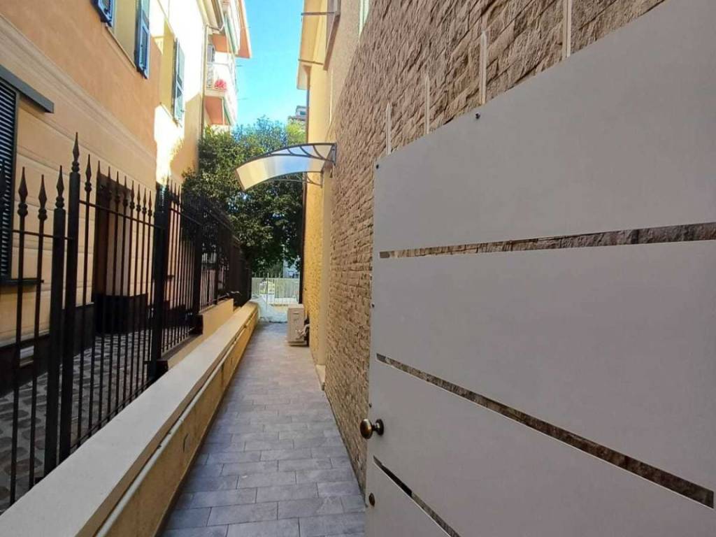 Appartamento a Alassio in Via Alessandro Manzoni, 11 - Foto 5