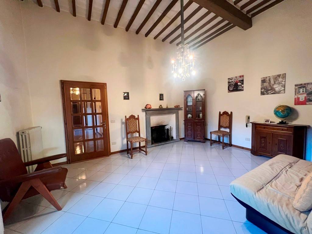 Appartamento a Sansepolcro in Piazza Torre di Berta - Foto 4