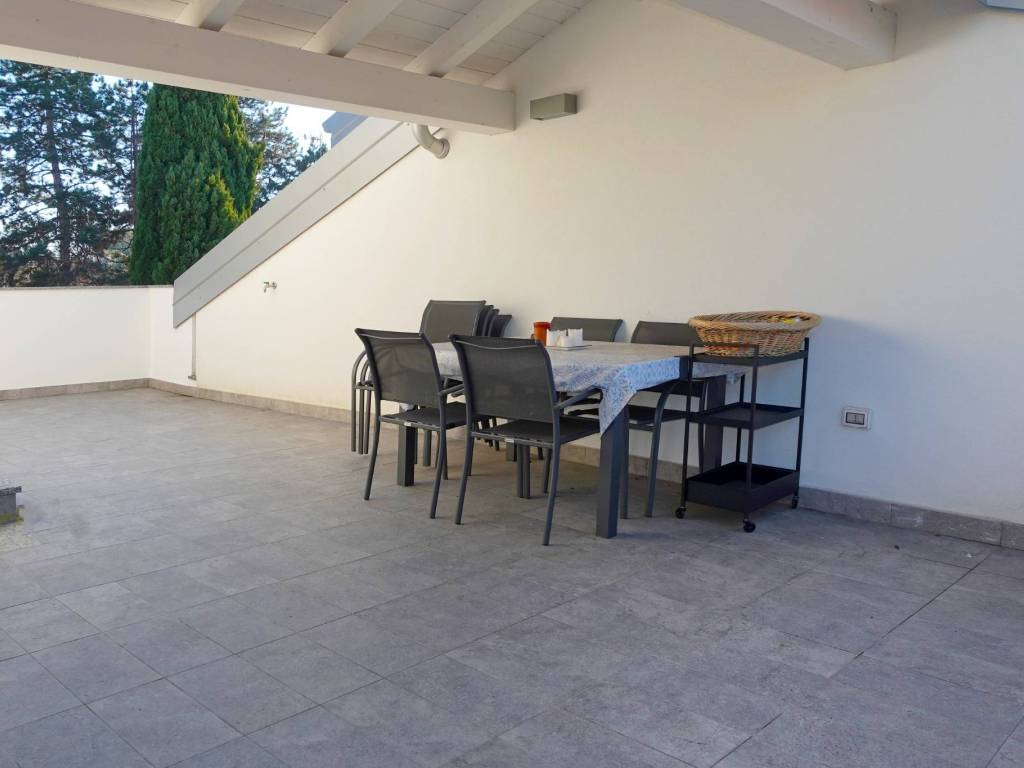 Appartamento a Arcore in Via Lorenzo Perosi - Foto 2