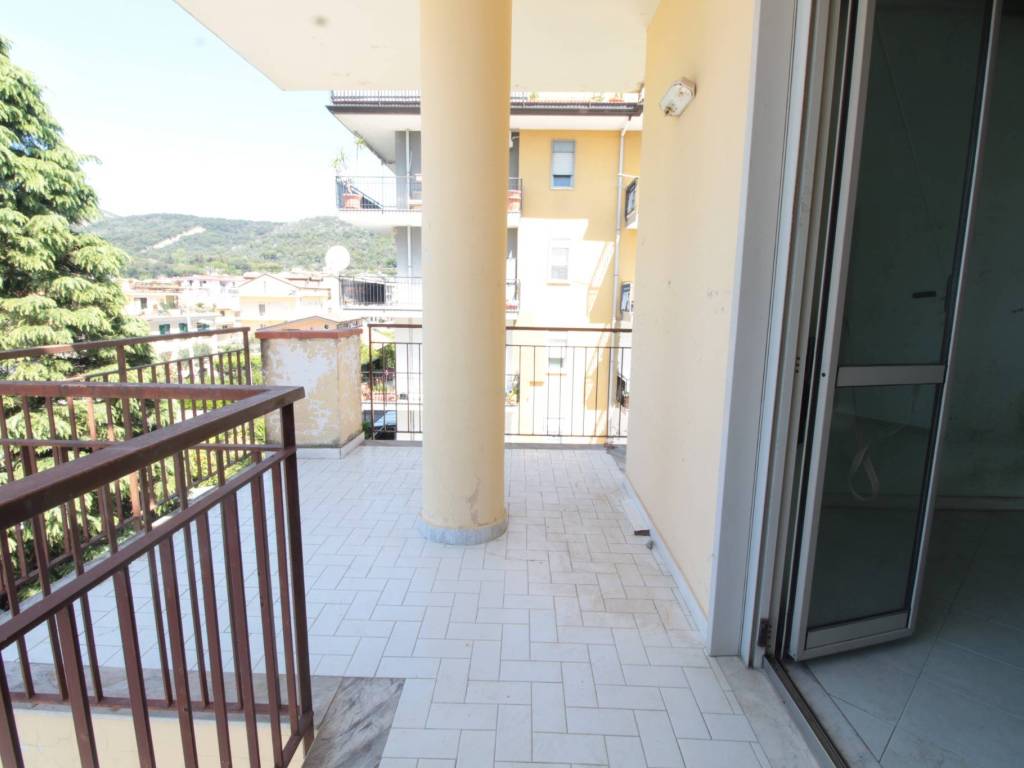 Appartamento a Caserta in Via Jacopo Comin, 16 - Foto 4