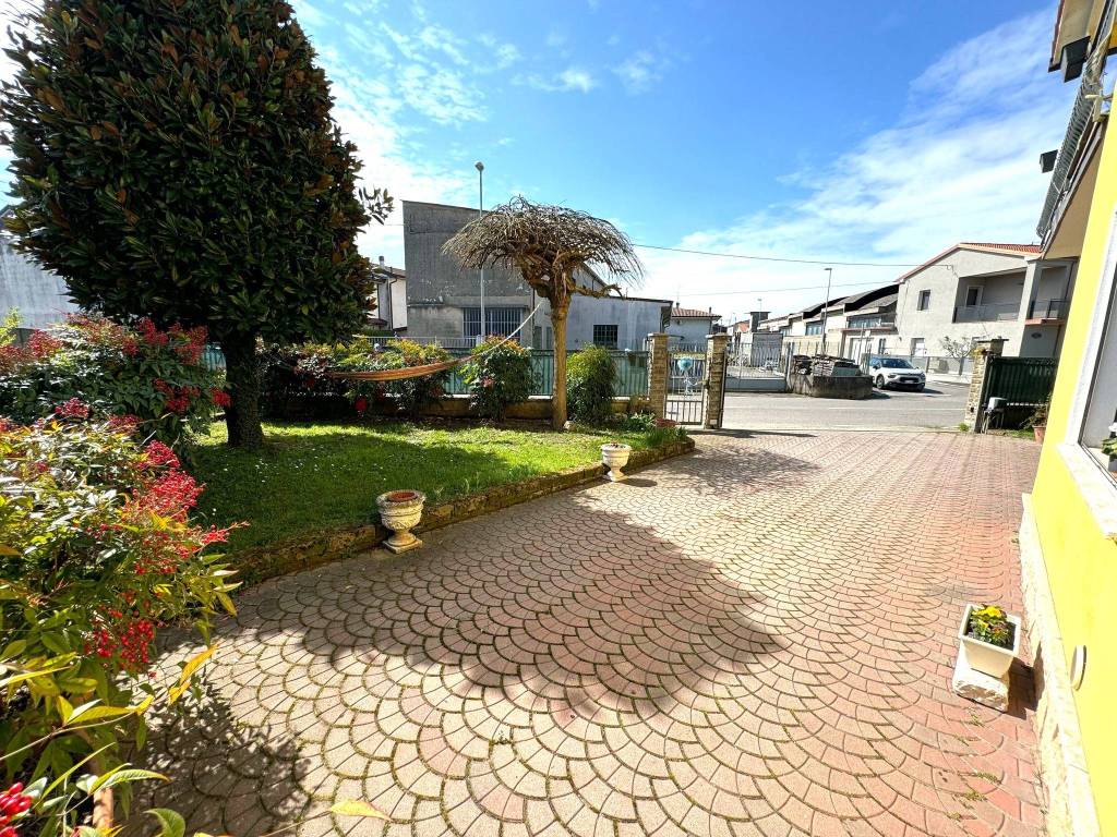 Villa a Bovolone in Via Caltrane - Foto 3