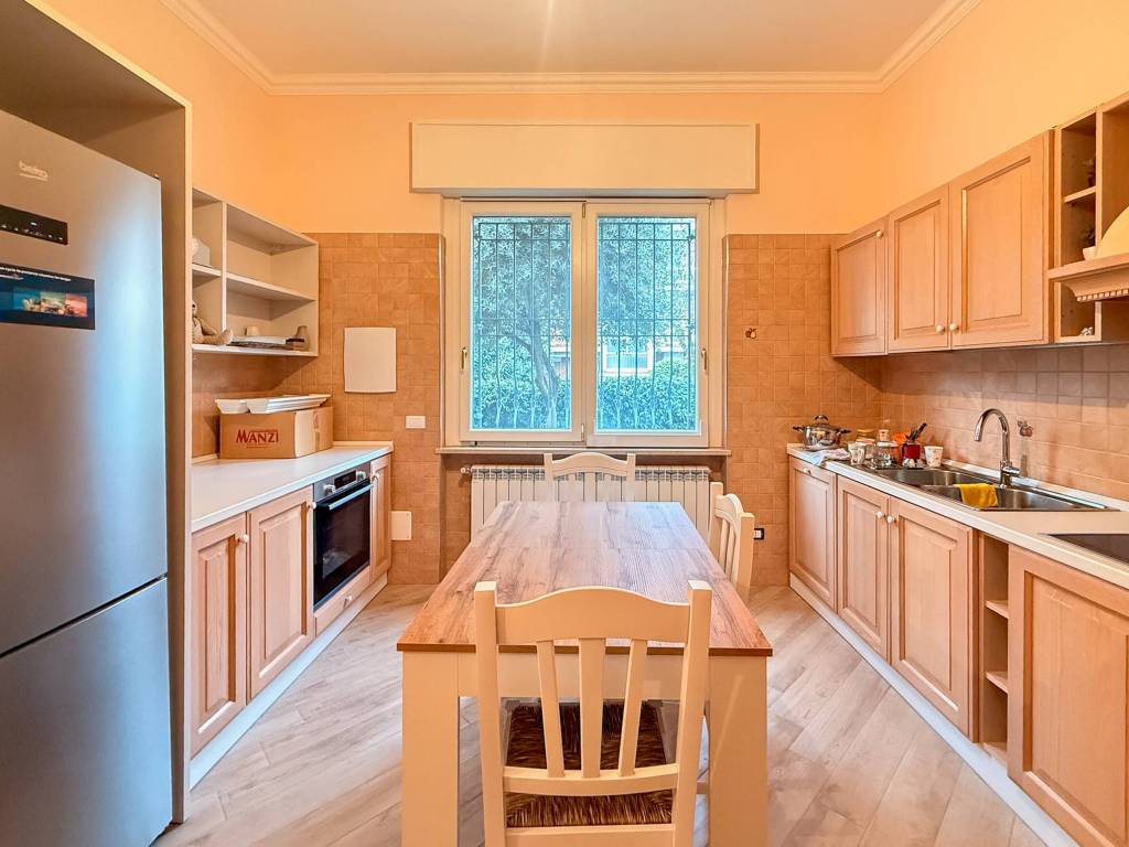 Villa a Varedo in Viale Sant'Aquilino, 32 - Foto 4