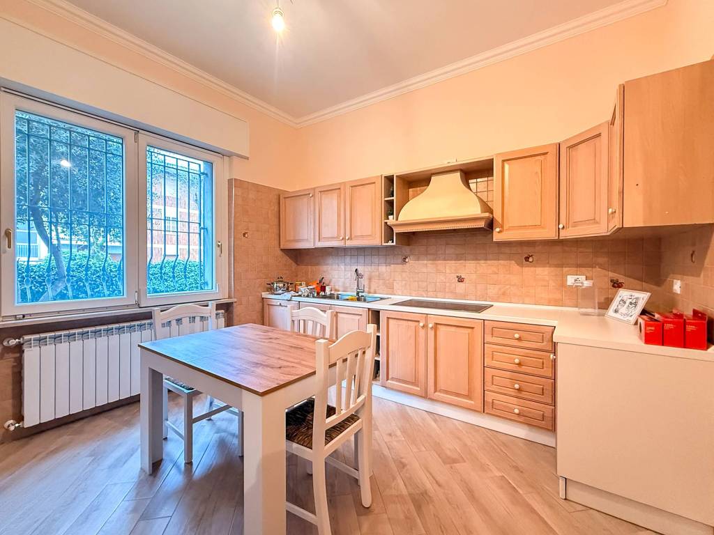 Villa a Varedo in Viale Sant'Aquilino, 32 - Foto 5