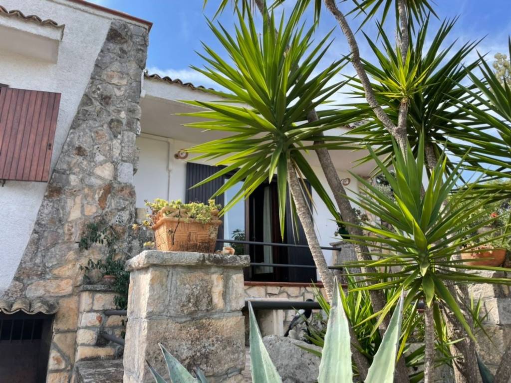 Villa a Ceglie messapica in Contrada montevicoli - Foto 5