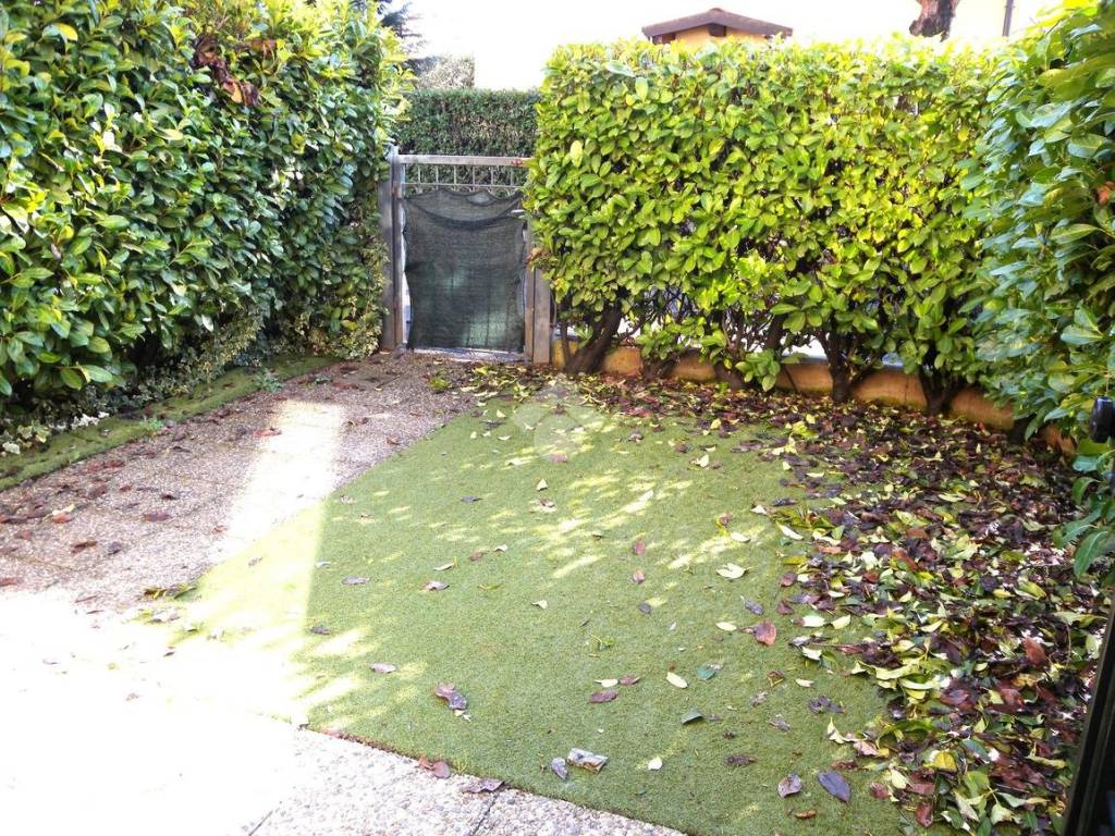 Appartamento a Origgio in Via Giosue' Ceriani, 10 - Foto 3