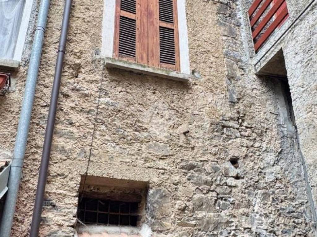 Casa indipendente a Perledo in Via alla grotta - Foto 3