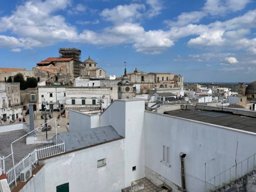 Attico / mansarda a Ceglie messapica in Piazza plebiscito - Foto 2
