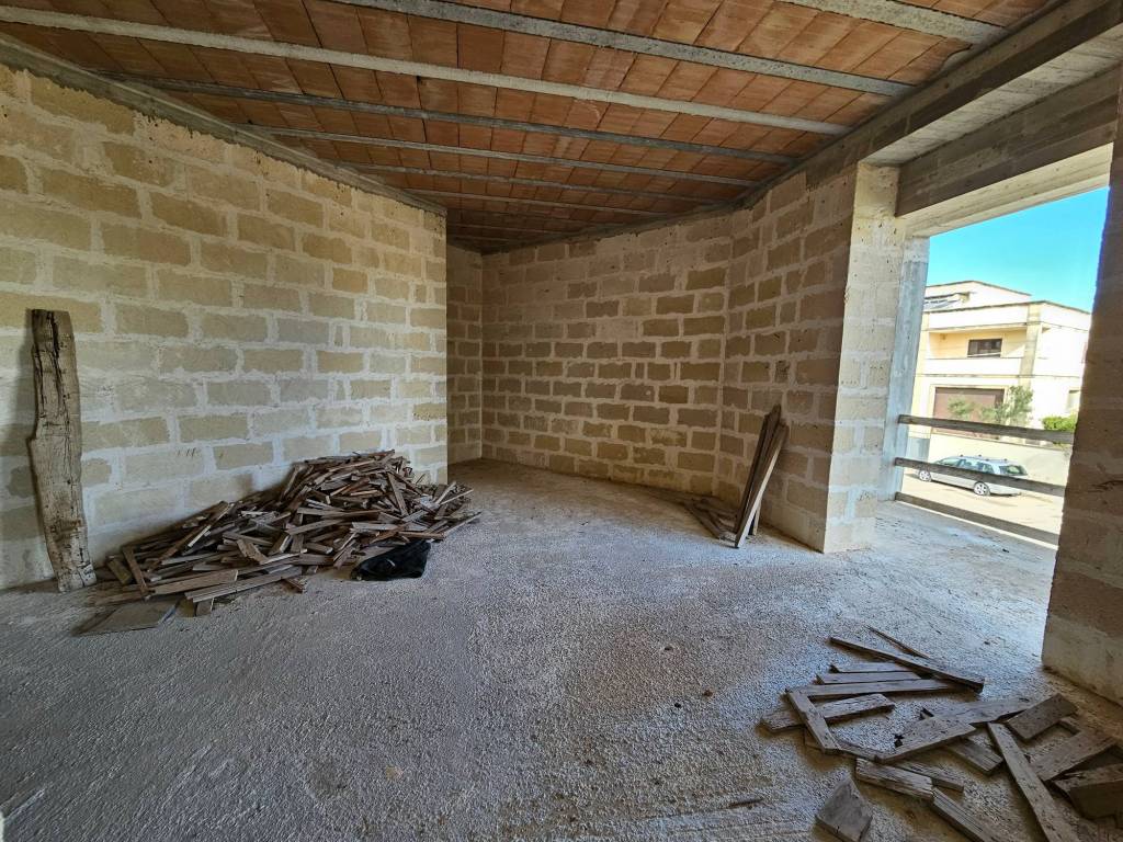 Appartamento a Calimera in Via Galileo Galilei - Foto 4
