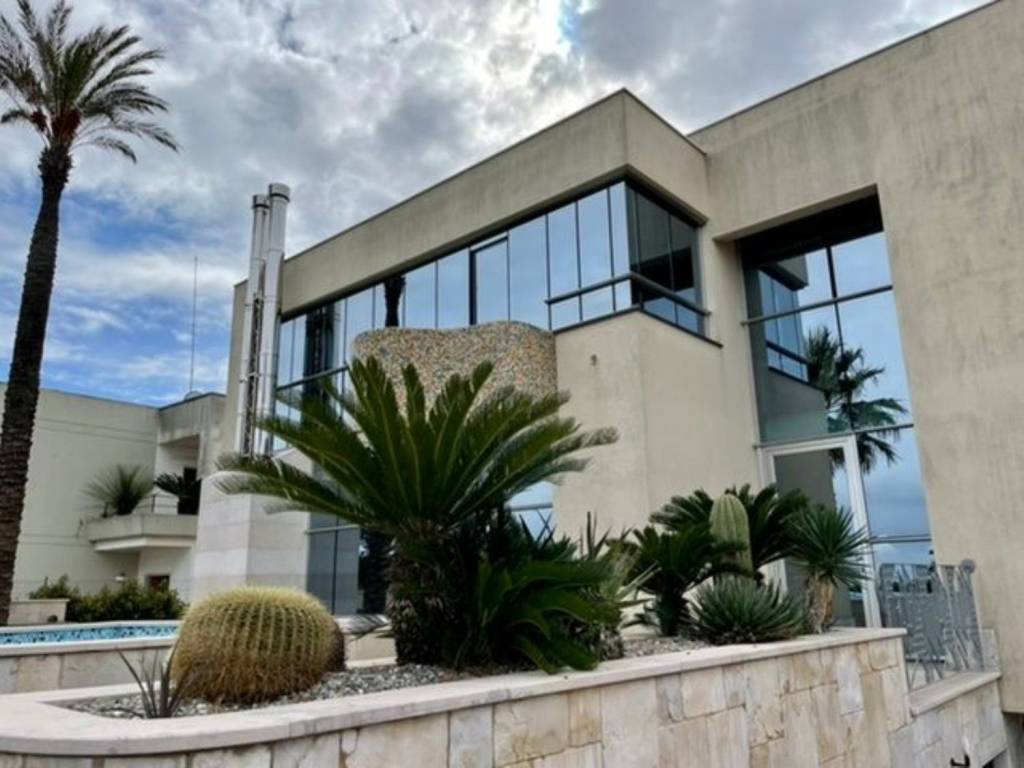 Villa a Ceglie messapica in Don Rocco Gallone - Foto 3
