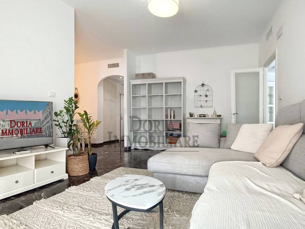 Appartamento a Genova in Via Angelo Carrara - Foto 4