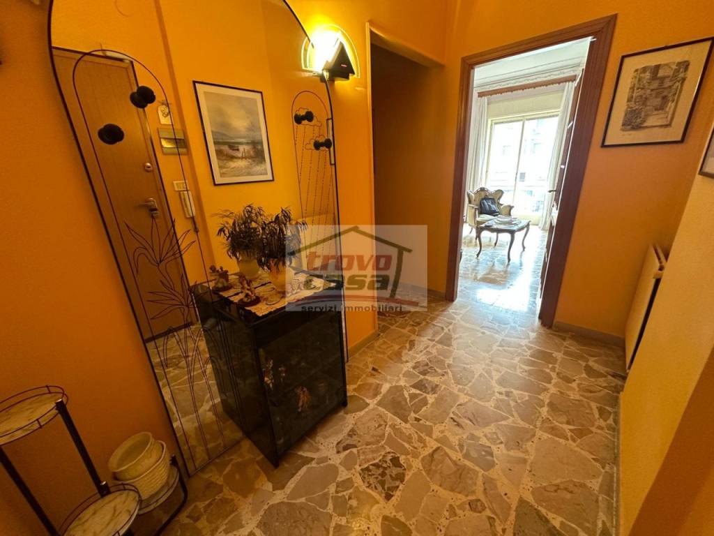 Appartamento a Siracusa in Viale dei Comuni, 75 - Foto 2