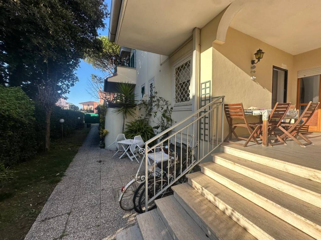 Villa a Fiumicino in Via Capo Boi - Foto 2
