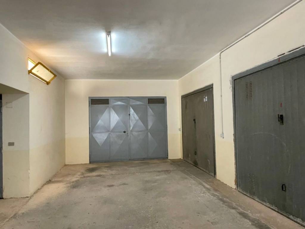 Box / garage a Ceglie messapica in Bachelet - Foto 2