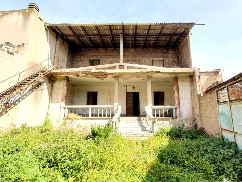 Casa indipendente a Assemini in Via Cagliari, 200 - Foto 2