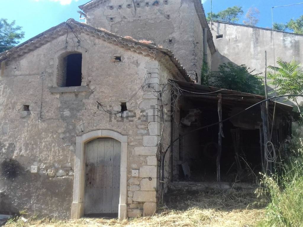 Rustico / casale a Gesualdo in Via Cisterna S.N.C. - Foto 5