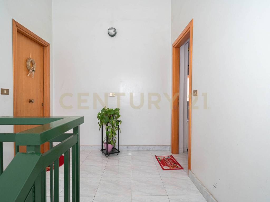 Appartamento a Pedara in Via delle Ginestre - Foto 3