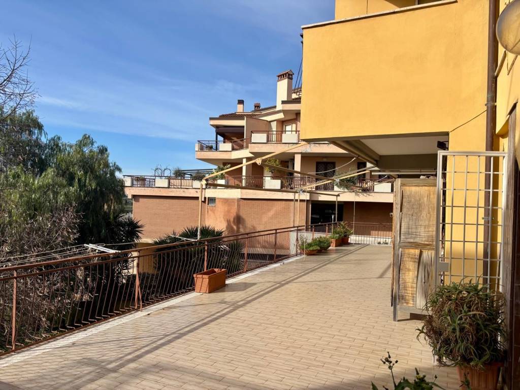 Appartamento a Monterotondo in Viale Giuseppe Serrecchia - Foto 4