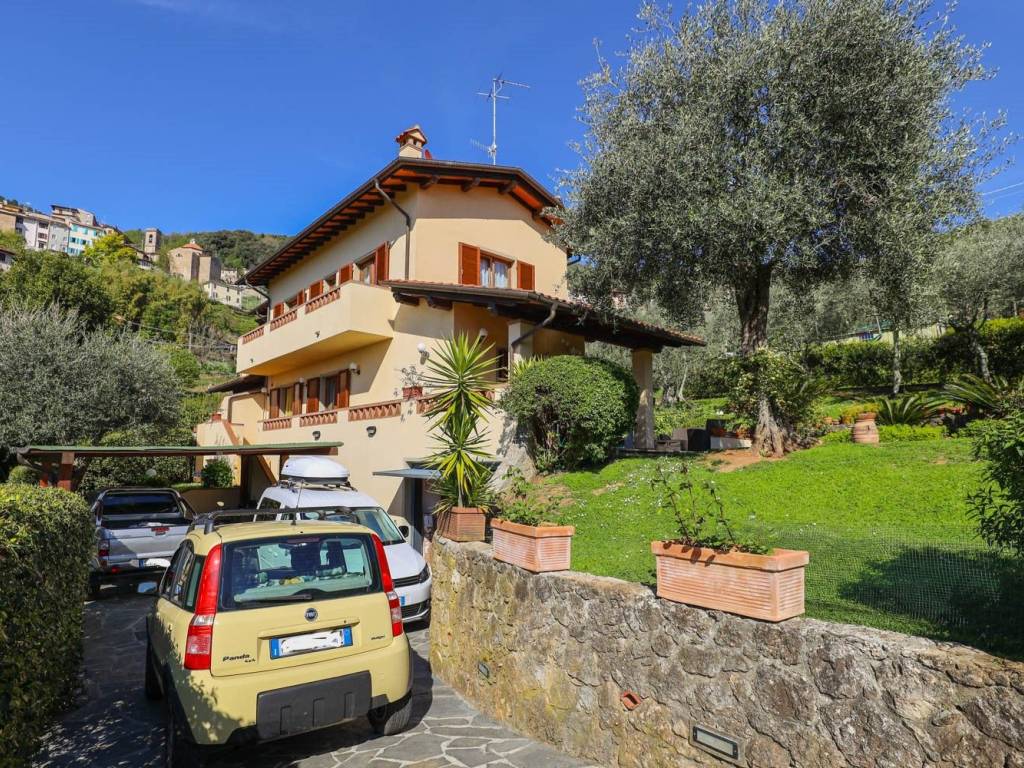 Villa a Pietrasanta in Via Capezzano, 70 - Foto 2