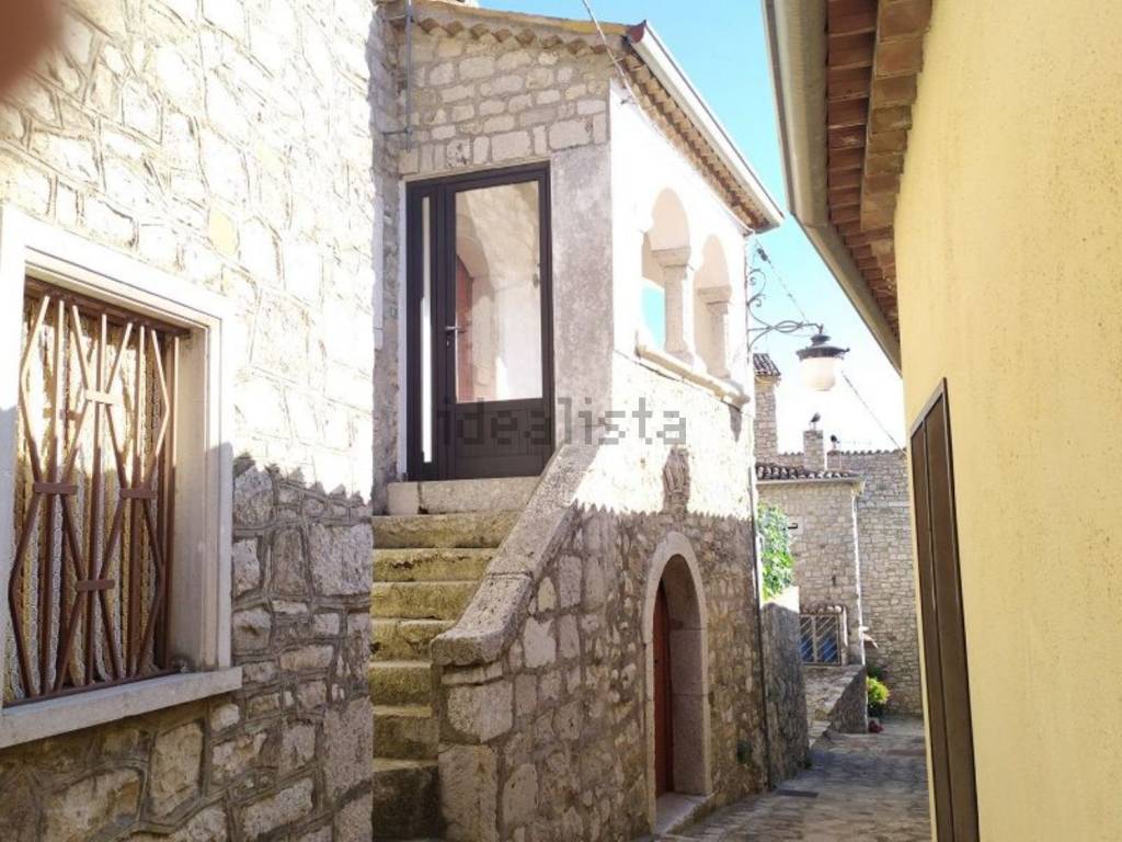 Villa a Gesualdo in Via Nunziatella S.N.C. - Foto 2