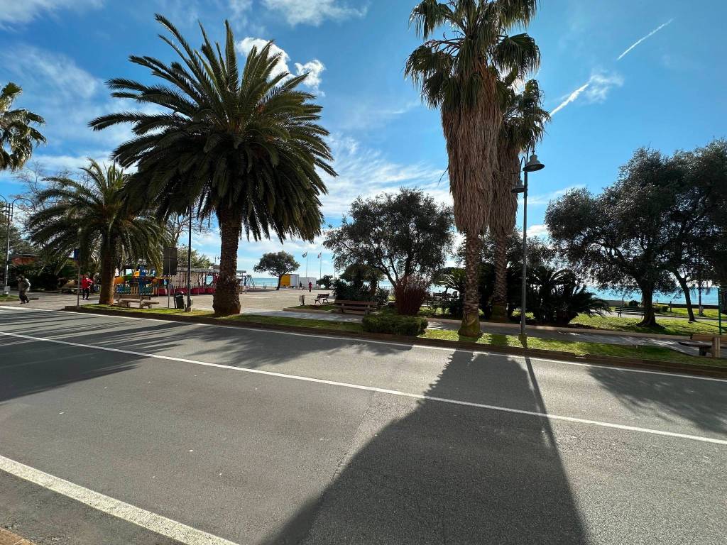 Appartamento a Cogoleto in Via Rati - Foto 2