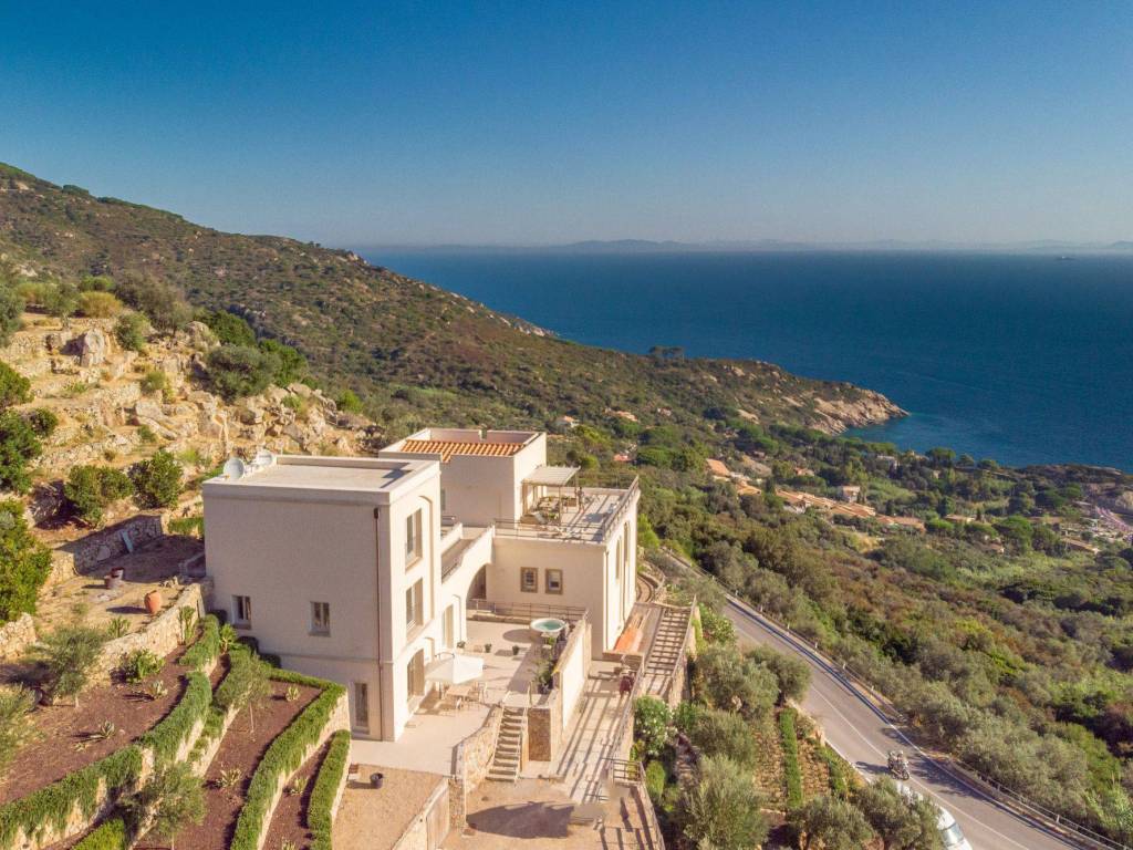 Villa a Isola del giglio in Strada Provinciale Castello, 69 - Foto 2