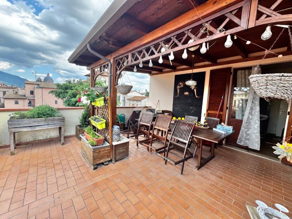 Appartamento a Assisi in Via Becchetti, 48 - Foto 2