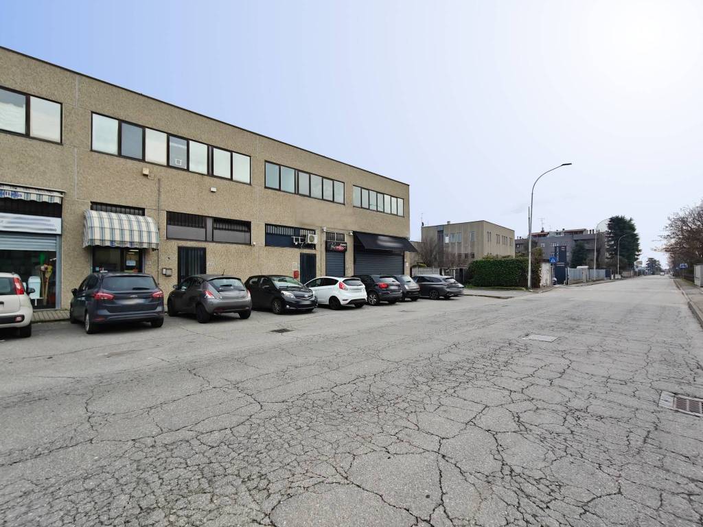 Immobile a Pieve emanuele in Via Monte Grappa - Foto 2