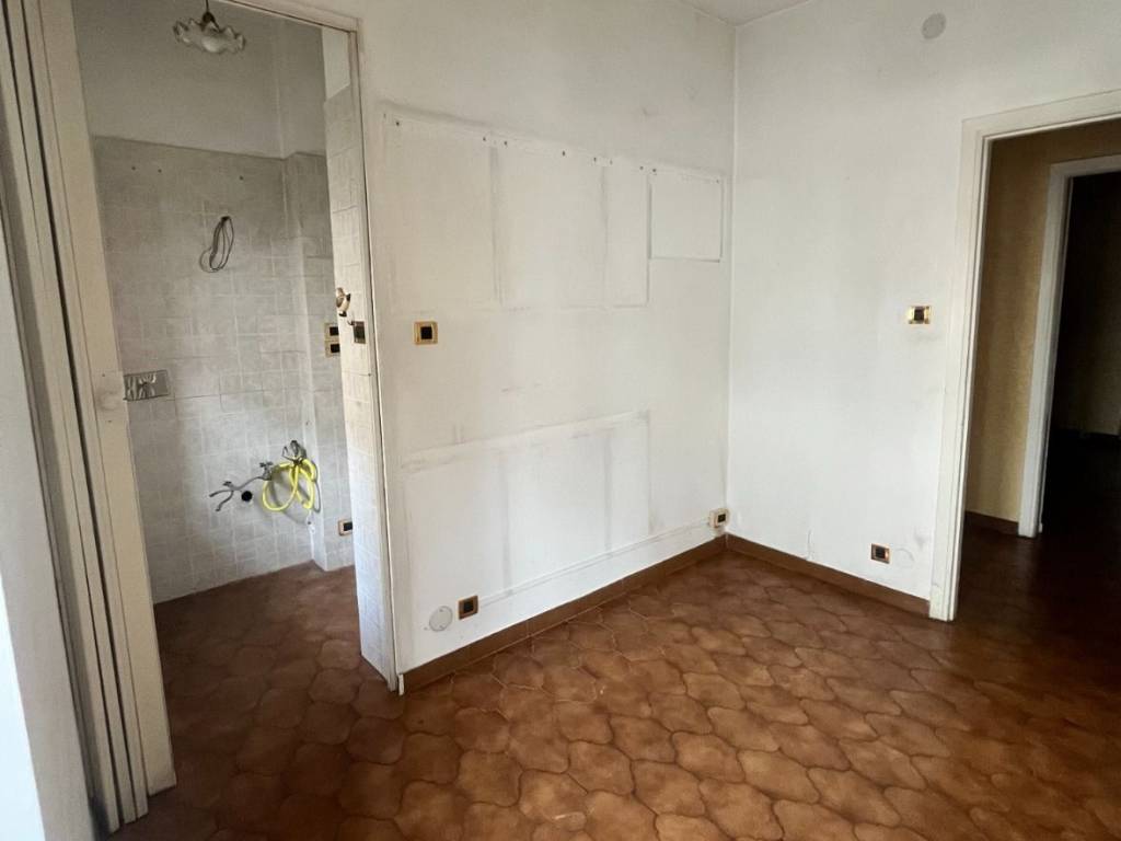 Appartamento a Pinerolo in Viale Cavalieri d'Italia - Foto 2