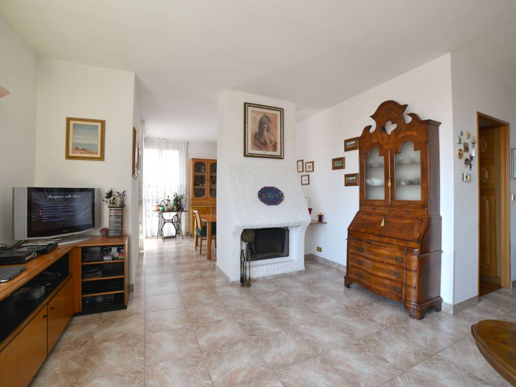 Attico / mansarda a Bordighera in Via Leopoldo Jung, 2 - Foto 4