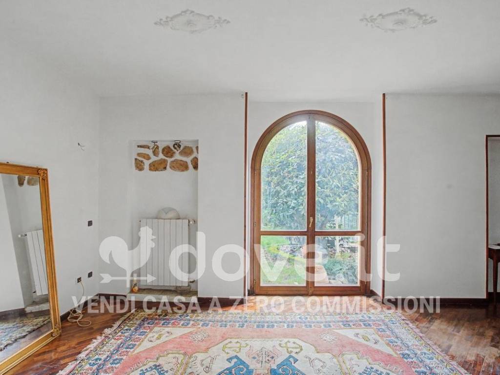 Appartamento a Usmate velate in Via Villa Angioletta, 5 - Foto 4