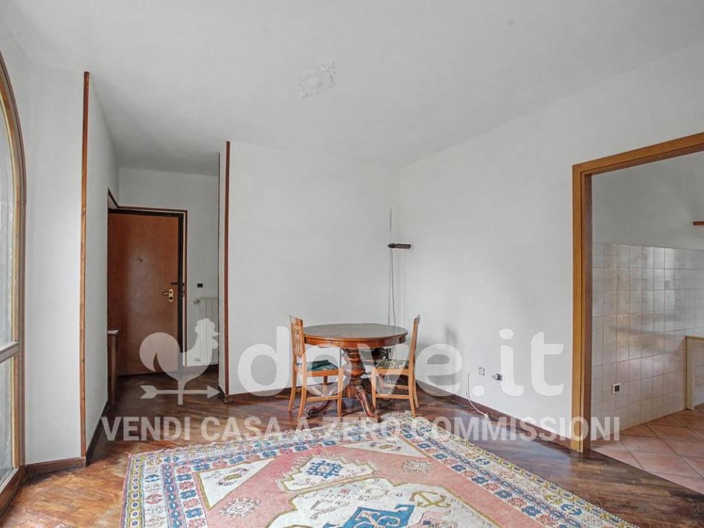Appartamento a Usmate velate in Via Villa Angioletta, 5 - Foto 5