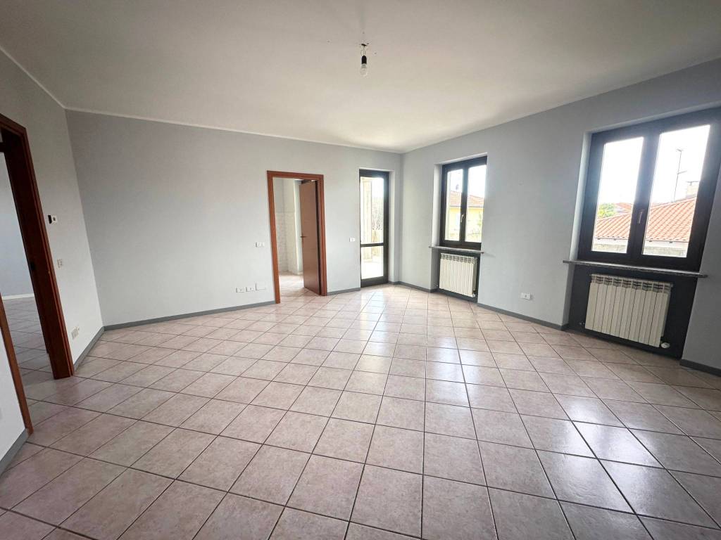Appartamento a Pombia in Via Leonardo da Vinci - Foto 3