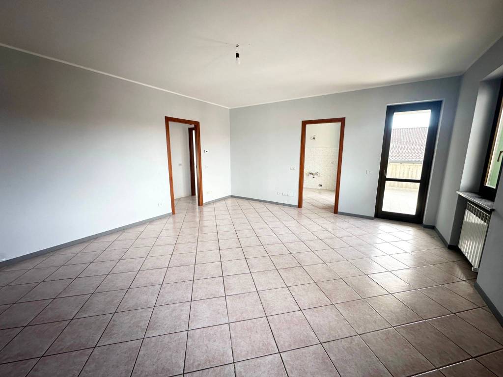 Appartamento a Pombia in Via Leonardo da Vinci - Foto 4