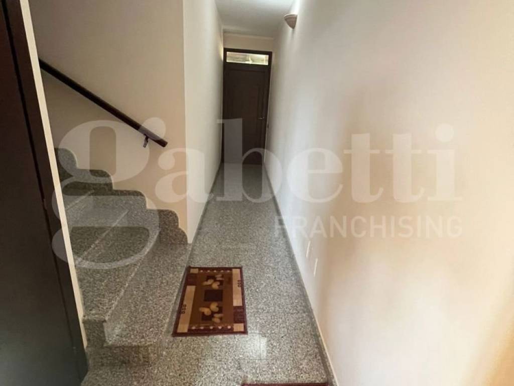 Appartamento a Marianopoli in viale Della Regione Siciliana, 29 - Foto 2