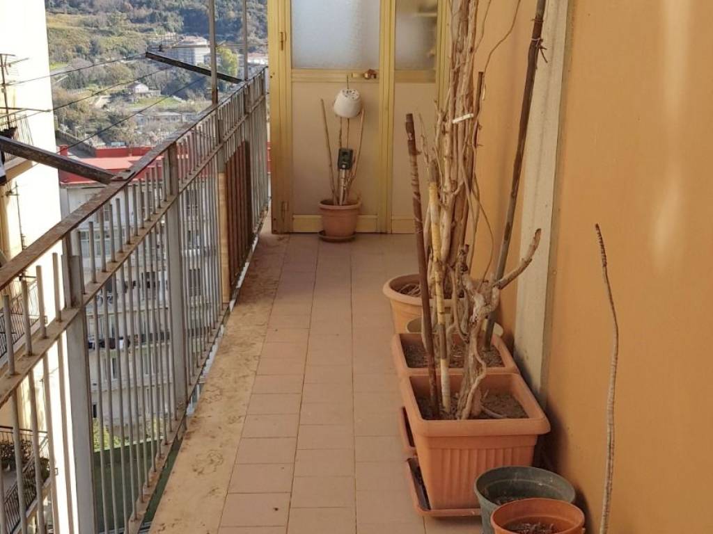 Appartamento a Salerno in Via Giuseppe De Caro, 4 - Foto 3
