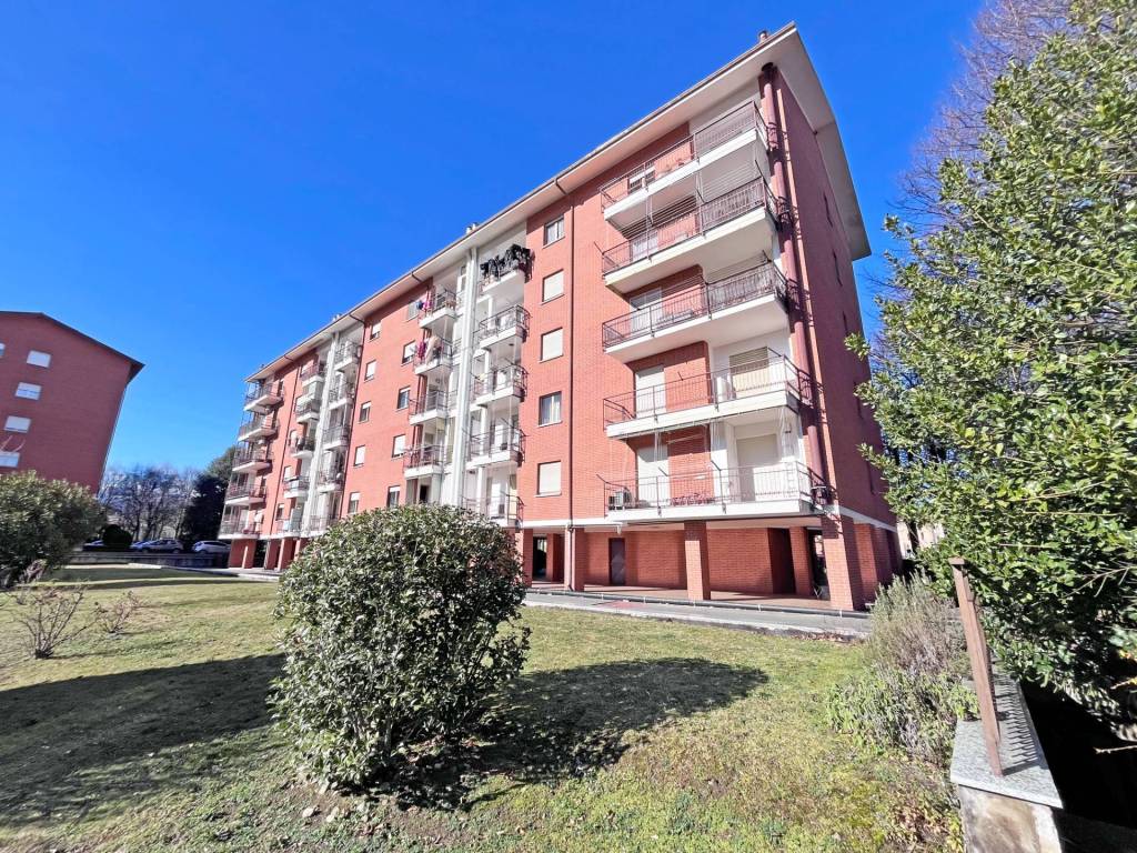 Appartamento a Pinerolo in VIA LUIGI EINAUDI, 1 - Foto 5