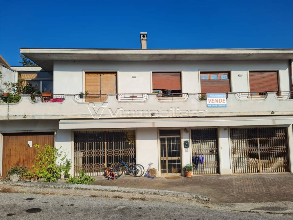 Appartamento a Val liona in Piazza Guglielmo Marconi, 1 - Foto 4