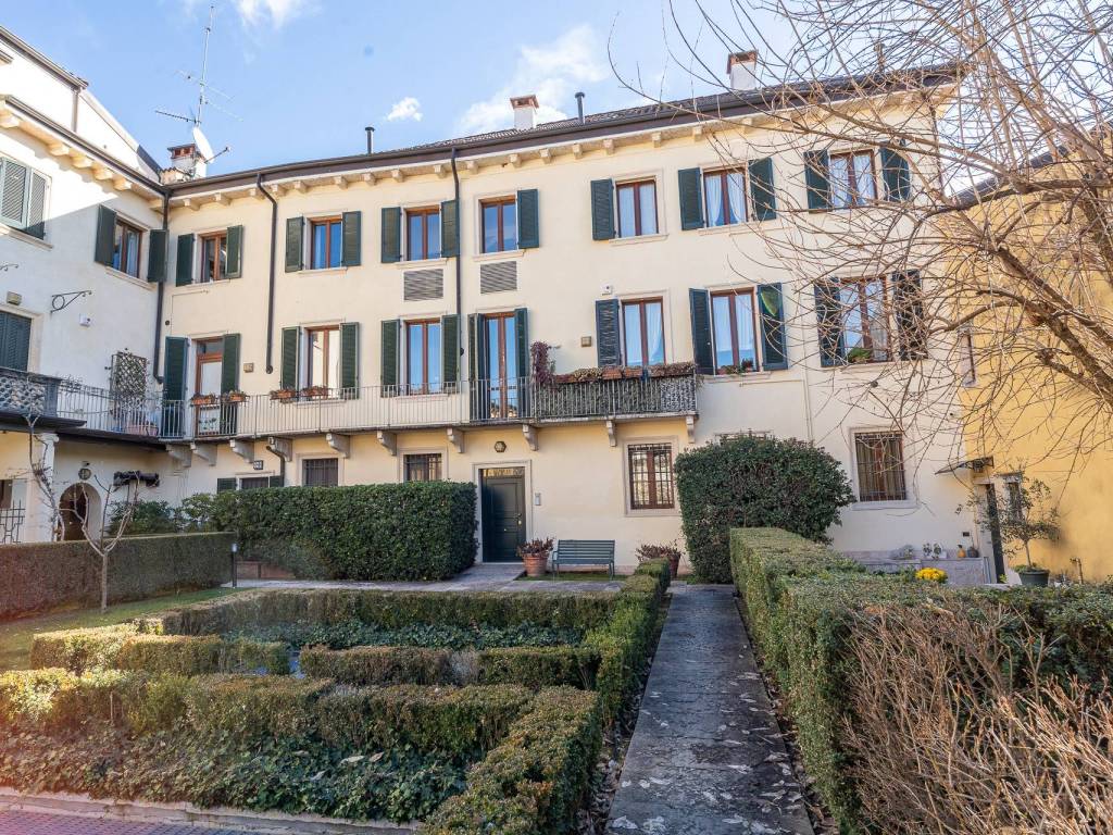 Appartamento a Verona in Vicolo Vetri, 1 - Foto 2