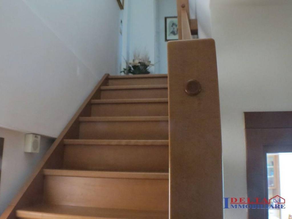 Villa a Rosignano marittimo in Area Residenziale Vada - Foto 3