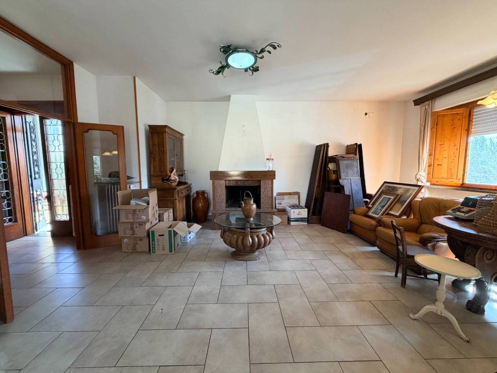 Appartamento a Pontedera in Via Valdera Sud - Foto 3