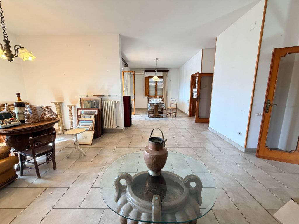 Appartamento a Pontedera in Via Valdera Sud - Foto 4