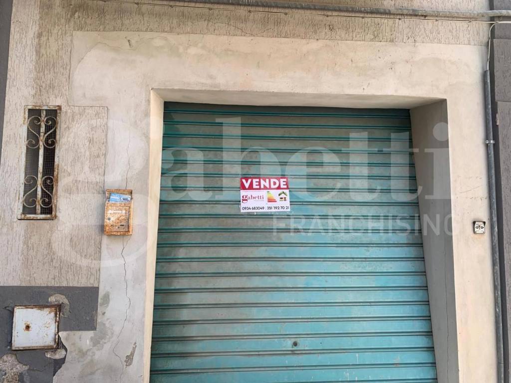 Box / garage a Gela in via Navarra , 1 - Foto 2