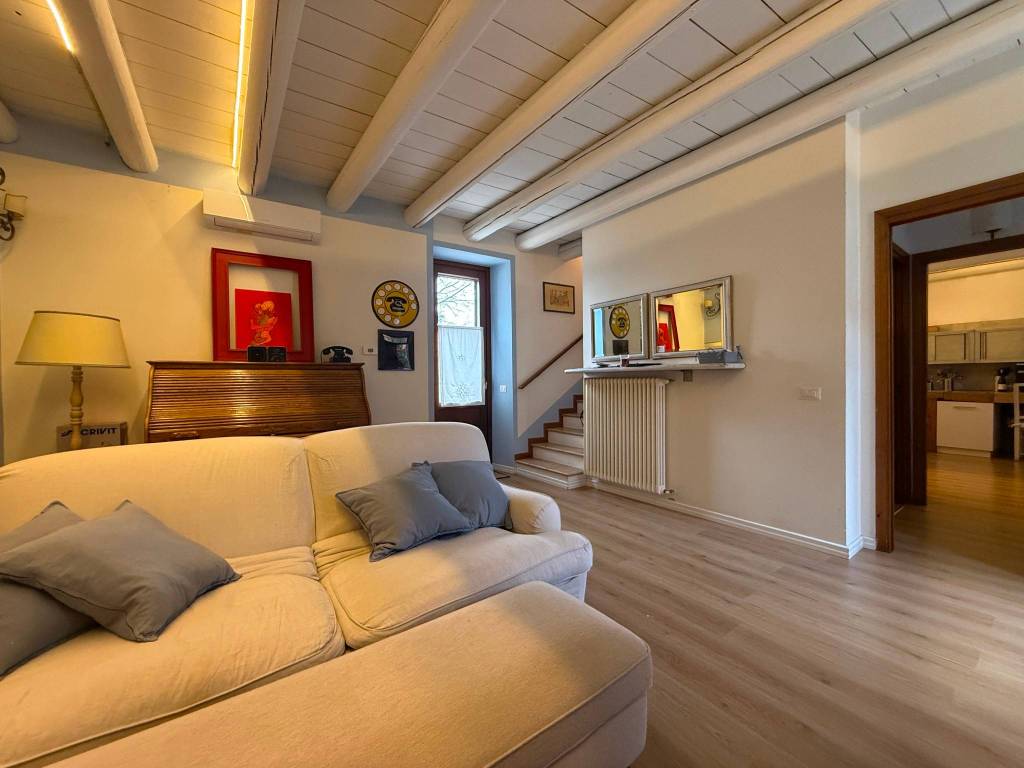 Casa indipendente a Como in Via Lazzago - Foto 2