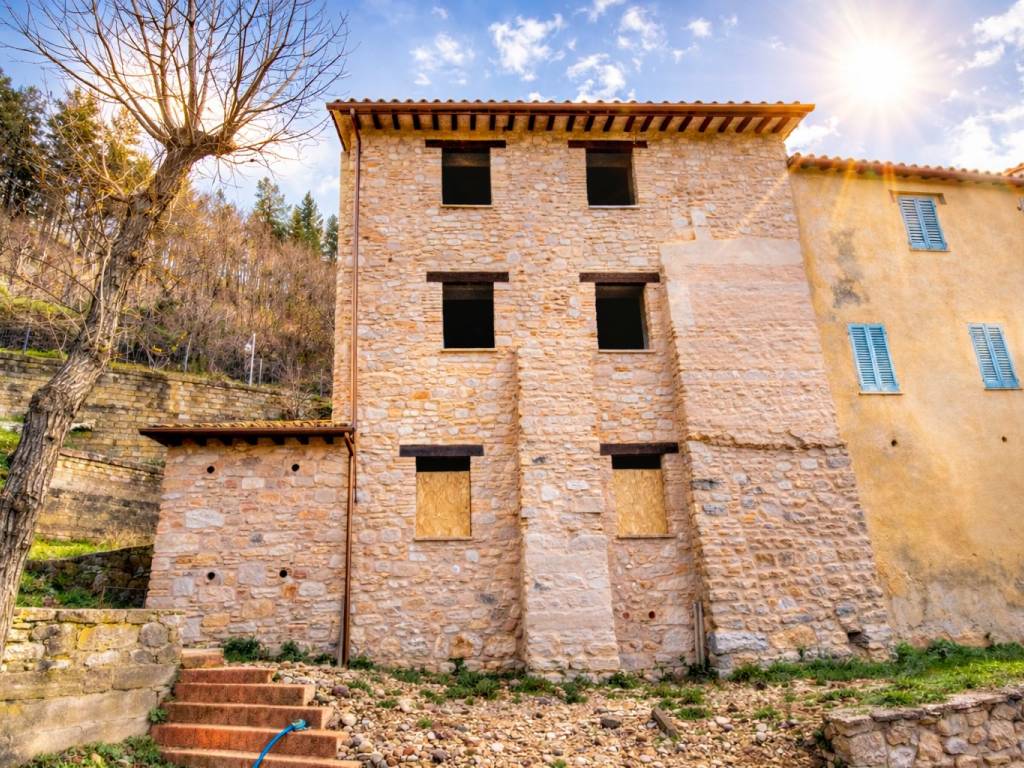 Casa indipendente a Foligno in Via del Castello - Foto 3