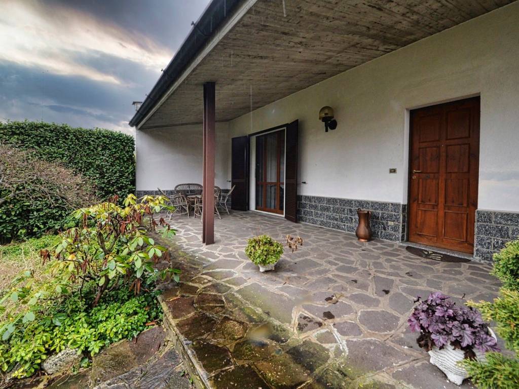 Villa a Paderno dugnano in VIA PIAGGIO, 21 - Foto 2