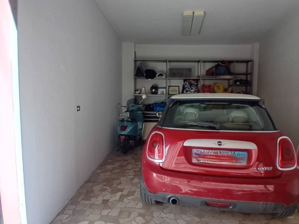 Box / garage a Bologna in Via della Braina - Foto 3